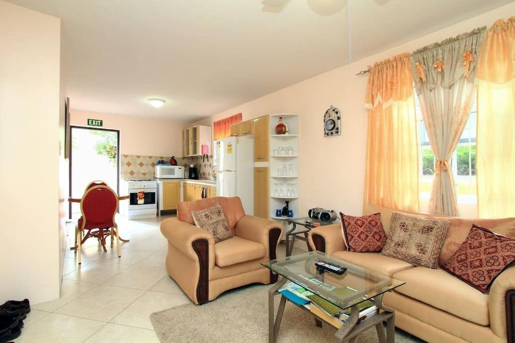 Вилла Sungold House Barbados Сент-Питер Экстерьер фото